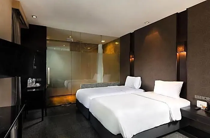ホテル Pietra 4*